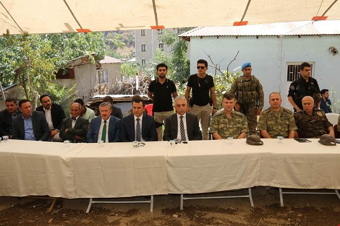 04-055.jpg 04-055.jpg