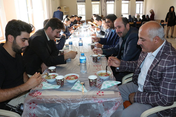 04-061.jpg 04-061.jpg