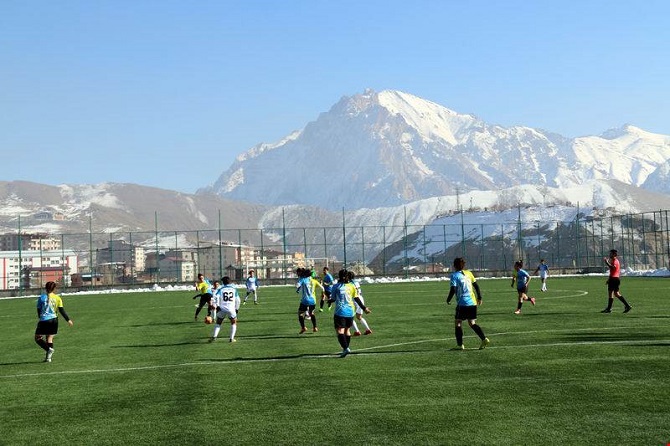 04-070.jpg 04-070.jpg