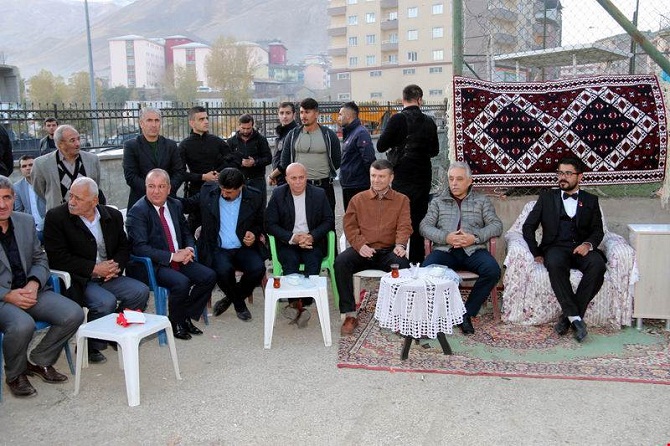 06-037.jpg 06-037.jpg