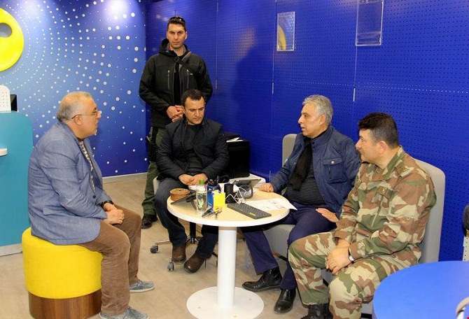 06-043.jpg 06-043.jpg