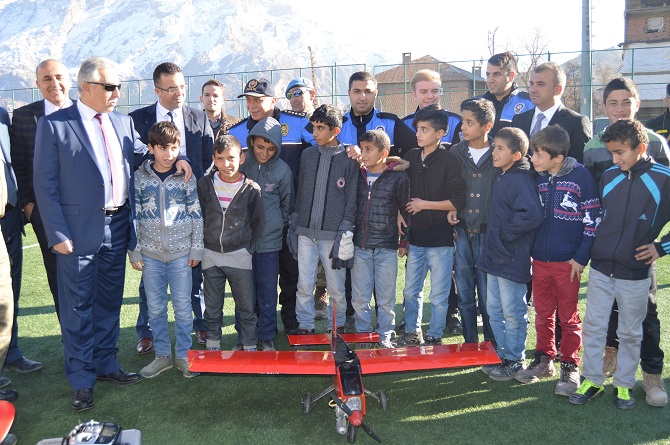 10-042.jpg 10-042.jpg