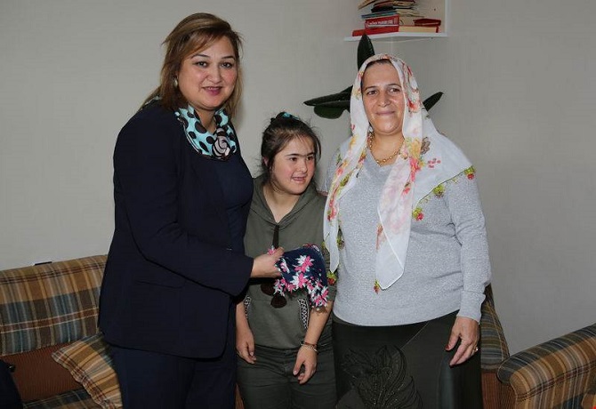 10-045.jpg 10-045.jpg