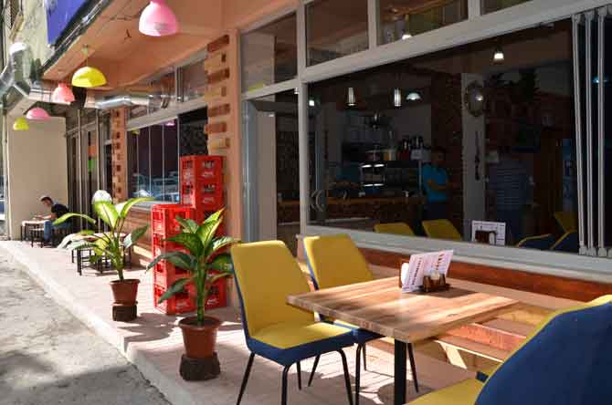 10-072.jpg 10-072.jpg