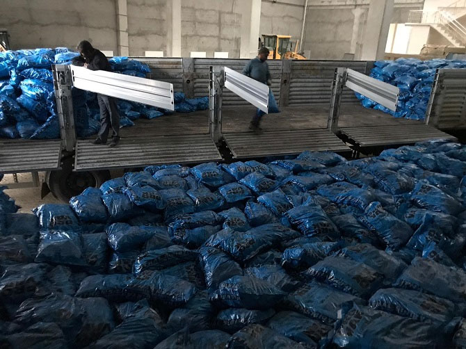 10-083.jpg 10-083.jpg