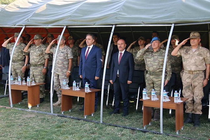 12-054.jpg 12-054.jpg