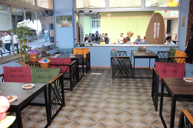 12-081.jpg 12-081.jpg