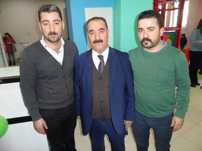 13-032.jpg 13-032.jpg