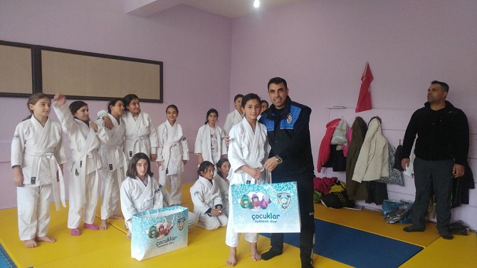 2-005.jpeg 2-005.jpeg