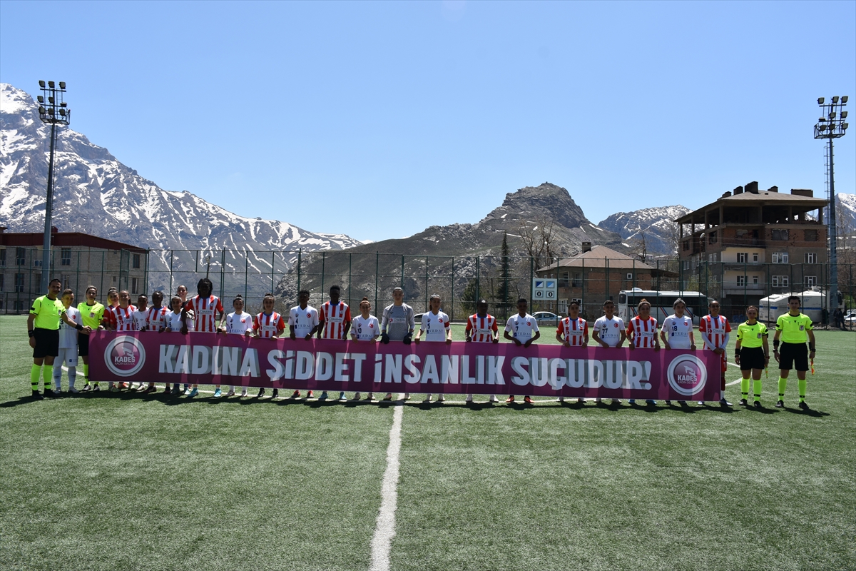 aa-20220417-27590913-27590909-turkcell-kadin-futbol-super-ligi.jpg