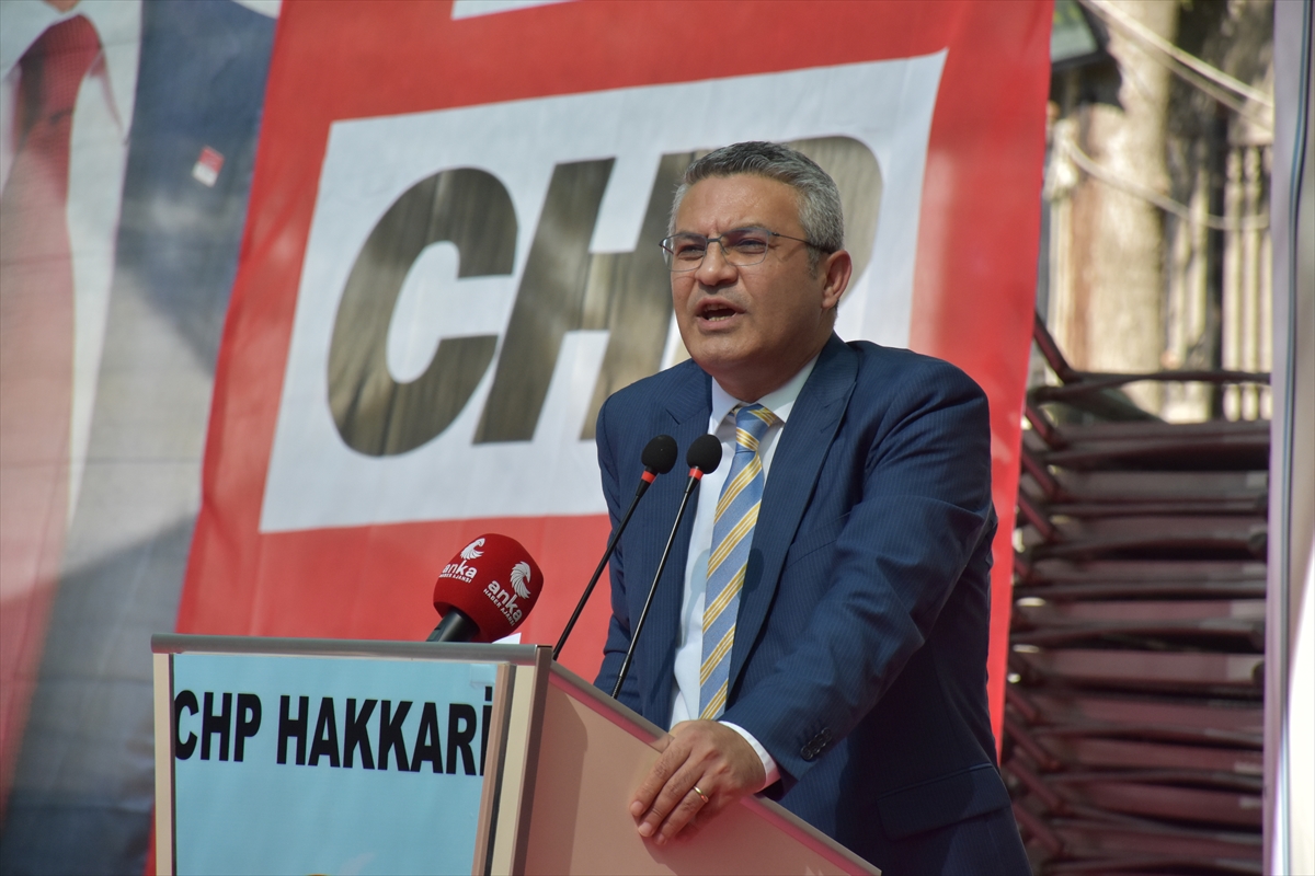 aa-20220915-28905683-28905675-chp-genel-baskan-yardimcisi-salici-partisinin-hakkarideki-uye-katilim-toreninde-konustu.jpg