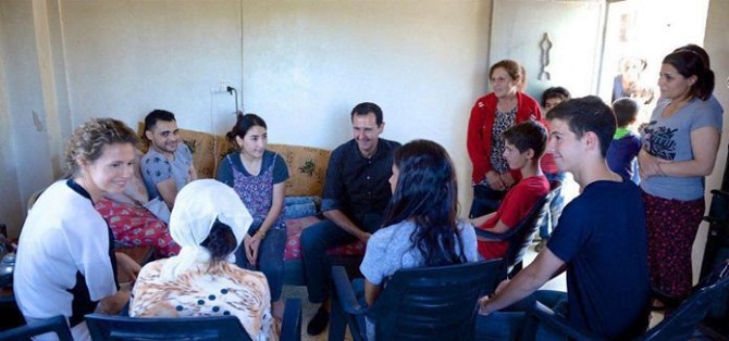 assad-visits-hama-family-696x327.jpg assad-visits-hama-family-696x327.jpg