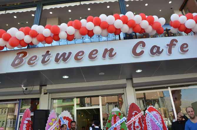 b5-002.jpg b5-002.jpg