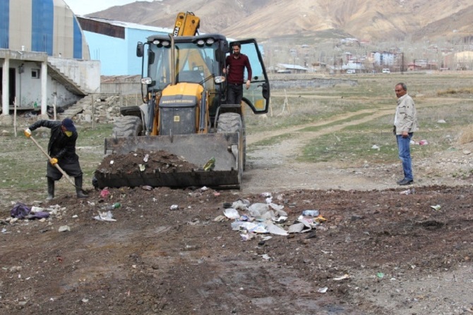 baskale-de-kul-temizleme-calismasi-9540485_o.jpg baskale-de-kul-temizleme-calismasi-9540485_o.jpg