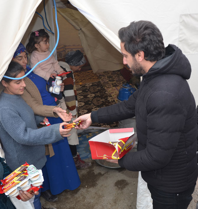 d6-002.jpg d6-002.jpg