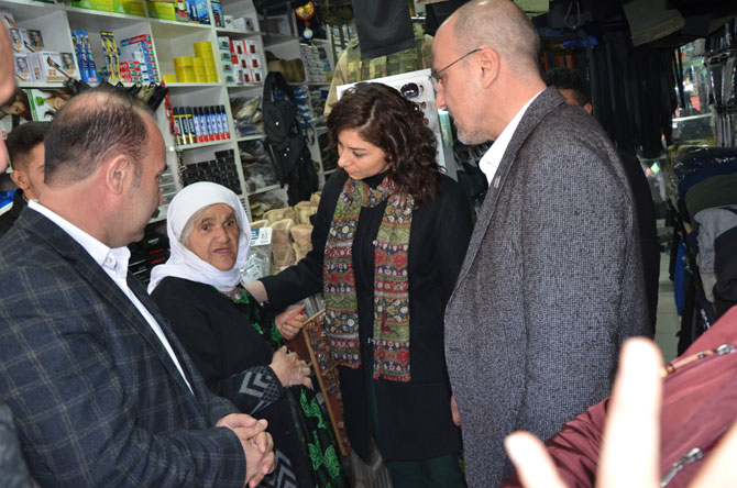 g3-002.jpg g3-002.jpg