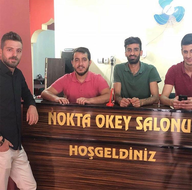 h2-002.jpg h2-002.jpg