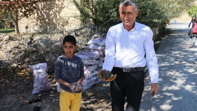 hakkari-komur-tas-cikti-681x383.jpg hakkari-komur-tas-cikti-681x383.jpg