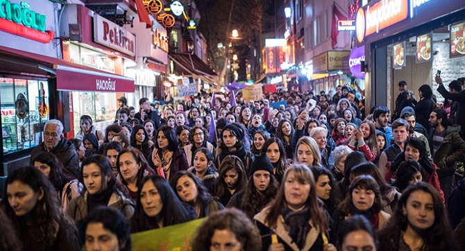 istanbul-da-referandum-protestolari-jpg.jpg