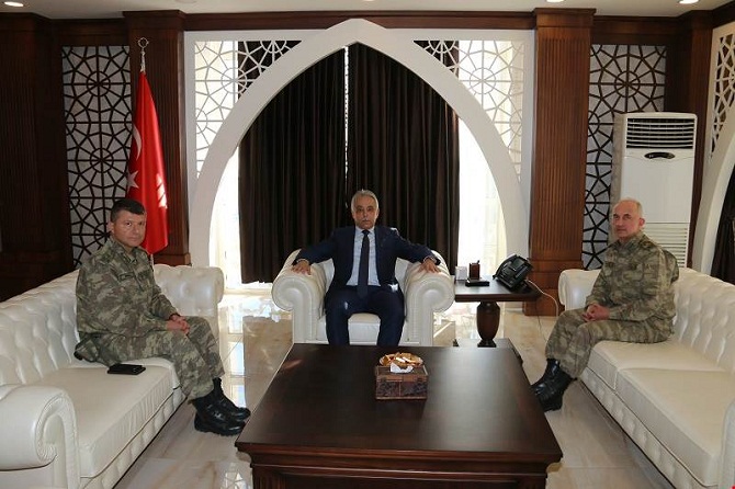 k-2-002.jpg k-2-002.jpg