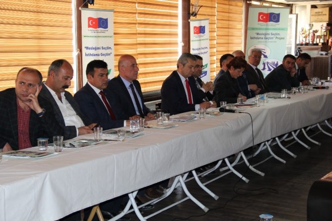 semdinlide-esnaf-toplantisi-duzenlendi-005.jpg semdinlide-esnaf-toplantisi-duzenlendi-005.jpg