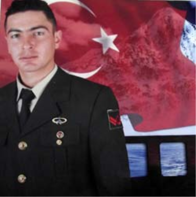 uzman-cavus-sehit-oldu-2-2678263_6753_o.jpg
