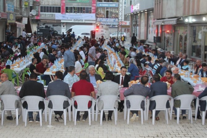 vedas-yuksekovada-iftari-verdi-004.jpg vedas-yuksekovada-iftari-verdi-004.jpg