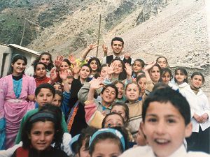 Çukurca'daki Öğrenci ve velilere Kürtçe beste yaptı!