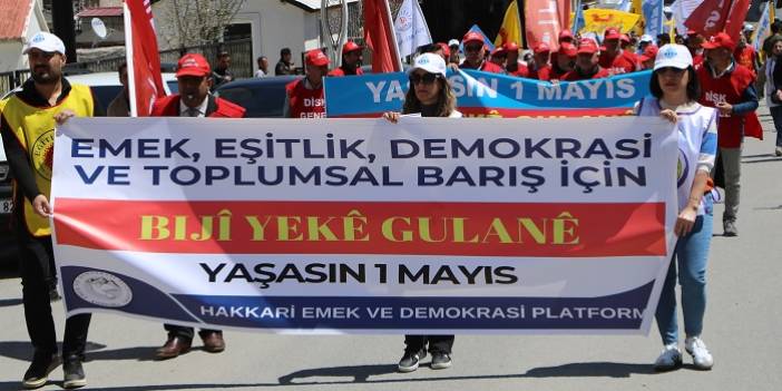Hakkari'de 1 Mayıs halaylarla kutlandı