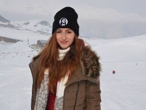 Hakkarili kayak severlerin şebeke çilesi