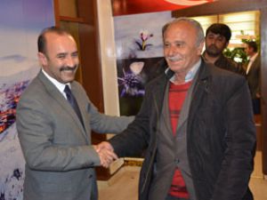 Karaman ve Ataş’a tebrik ziyaretleri sürüyor